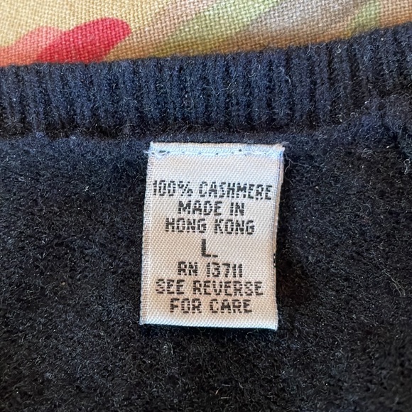 Vintage 90s LORD & TAYLOR 2-Ply Cardigan Cashmere Ink Black ButtonFront Timeless - Picture 15 of 16